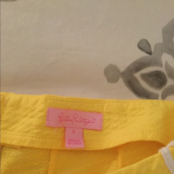 Lilly Pulitzer Liza Shorts - Picture 3 of 7
